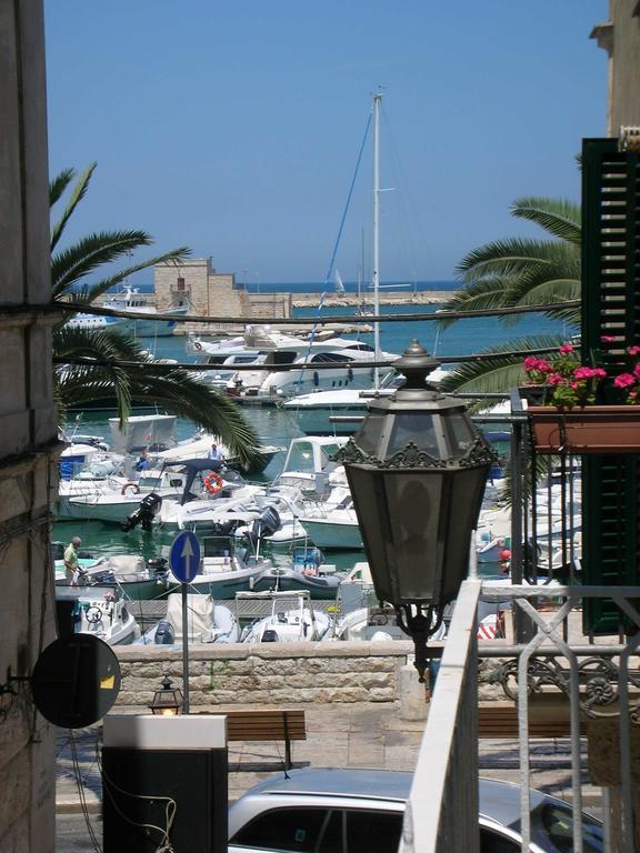 Terra Del Sole Panzió Trani Kültér fotó