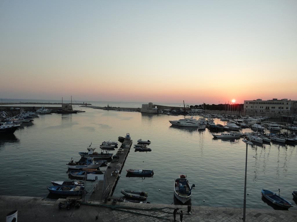 Terra Del Sole Panzió Trani Kültér fotó